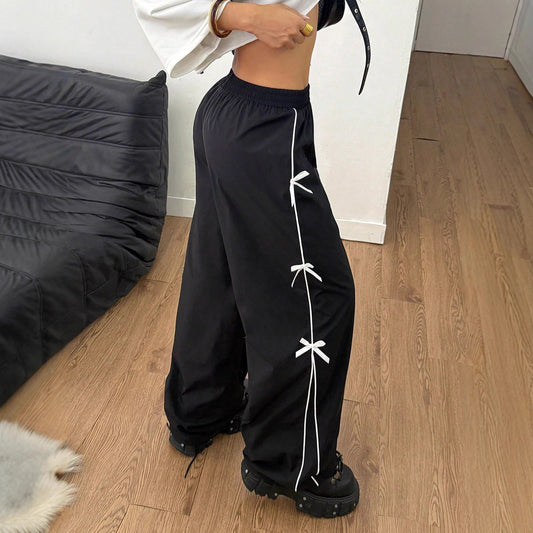 Versatile Relaxed-fit Design-forward Straight-leg Pants