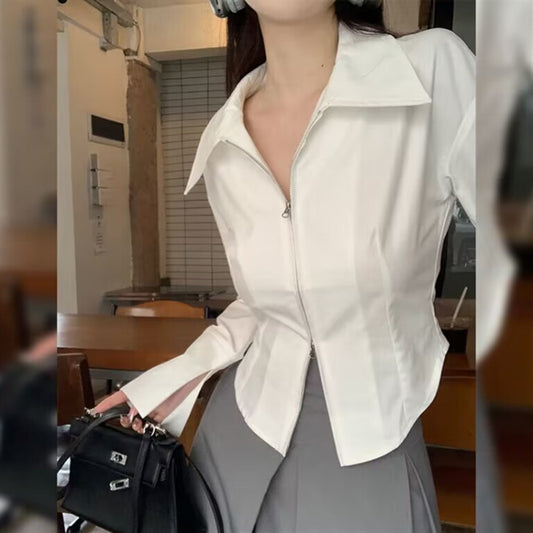 Pure And Alluring Long-sleeve Shirt With A Notched Collar And Side Slits