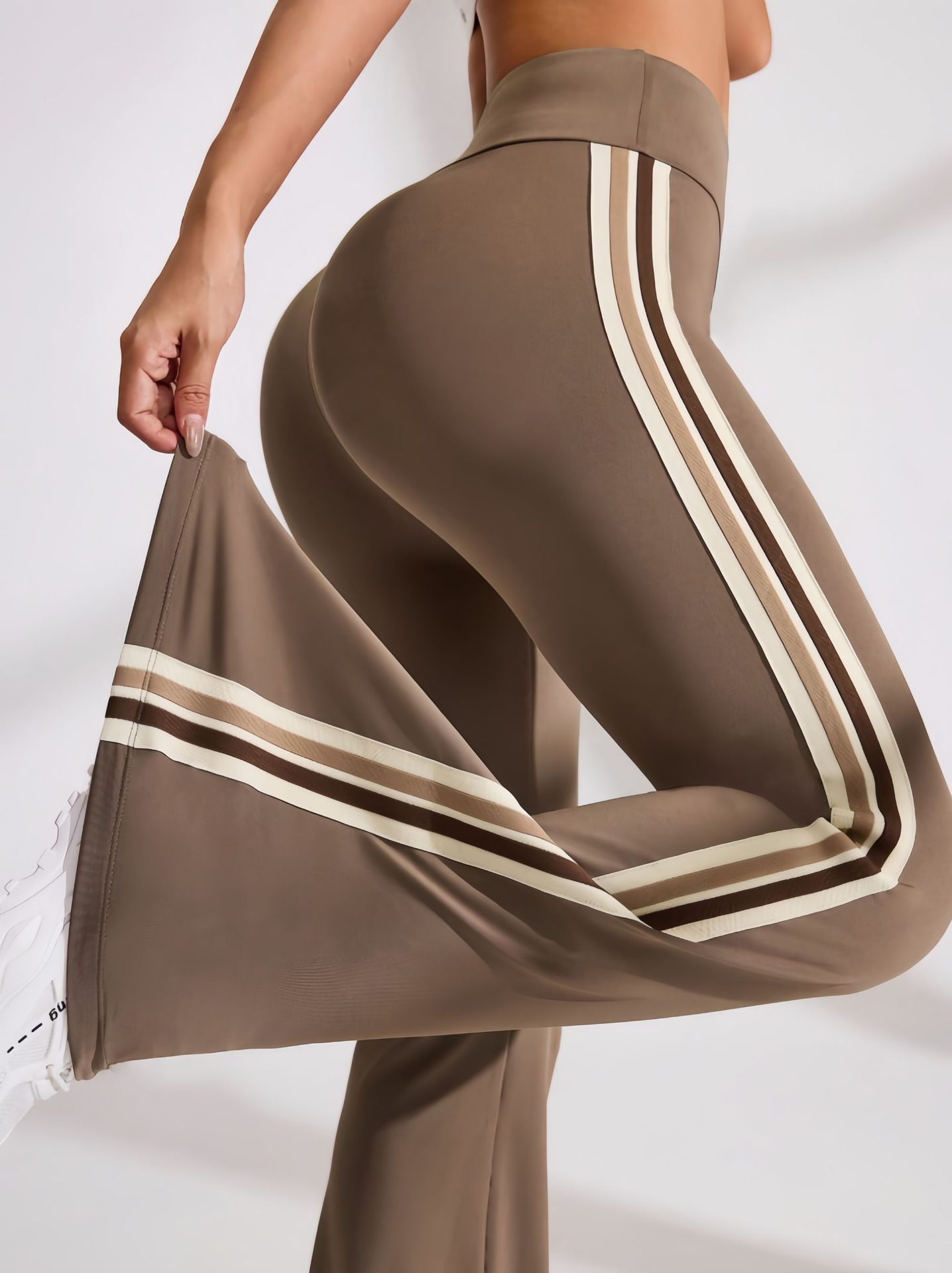 Moisture-wicking Flared Pants That Cinch The Waist And Make Your Legs Look Longer