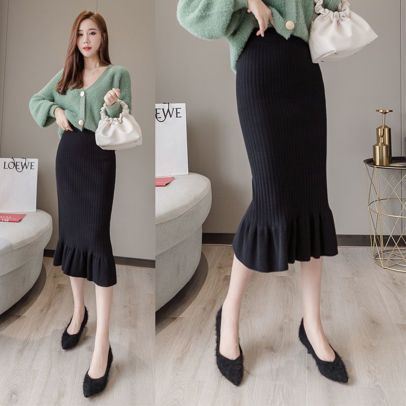 Knitted Skirt With Ruffled Hem High Waist And A Fitted Mermaid Silhouette