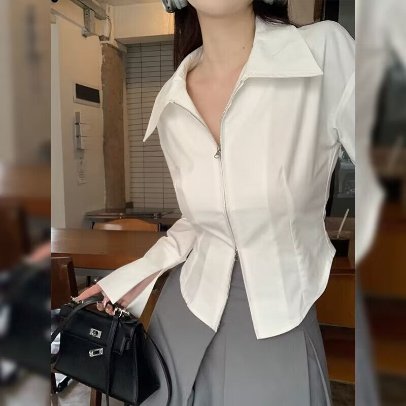 Pure And Alluring Long-sleeve Shirt With A Notched Collar And Side Slits